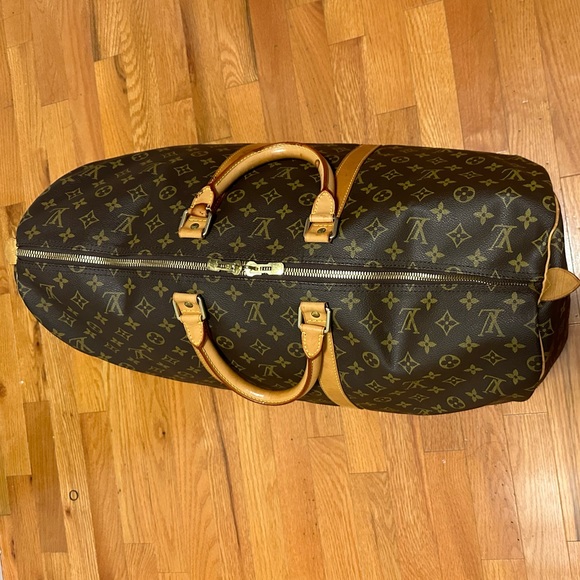Authentic Louis Vuitton Keepall 55 Bag - Picture 15 of 16